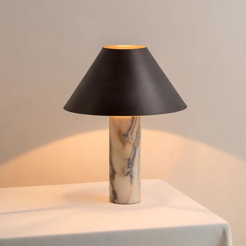 Lampe de Table Marmo Italia — Marbre Naturel & Lumière Atmosphérique